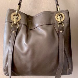 Coach hand bag medium size.
